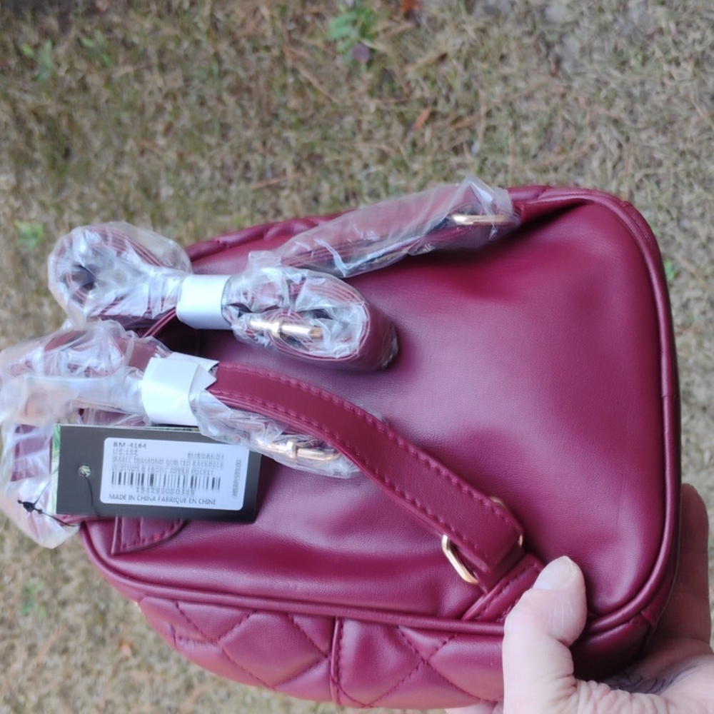 Bagley Mischka $99 - Picture 2 of 2